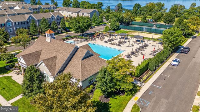 132 HELEN DR, Cinnaminson, NJ 08077