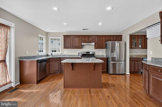 132 HELEN DR, Cinnaminson, NJ 08077
