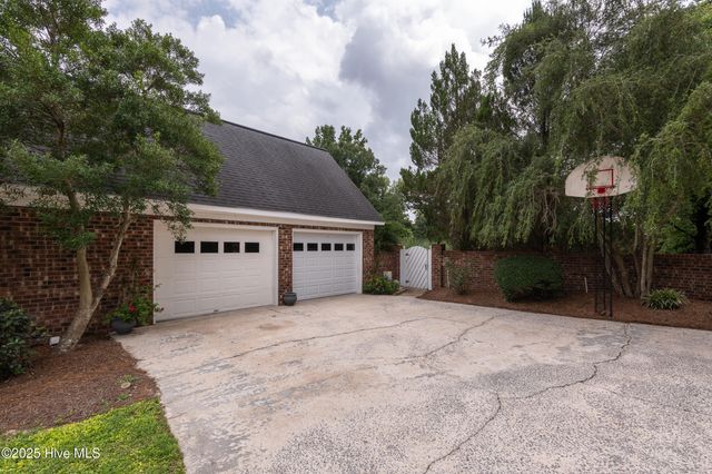 1138 Galloway Road, Grimesland, NC 27837