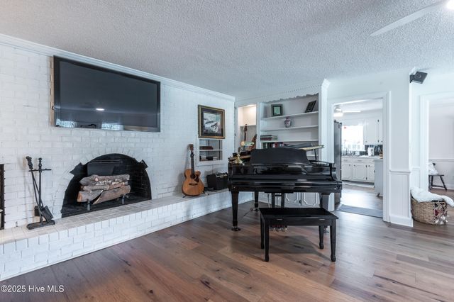 1138 Galloway Road, Grimesland, NC 27837
