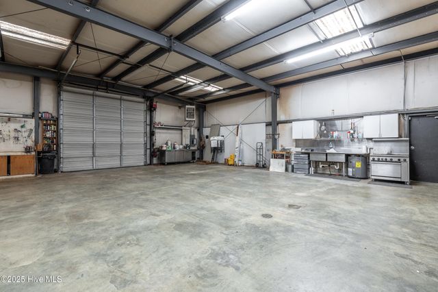 1138 Galloway Road, Grimesland, NC 27837