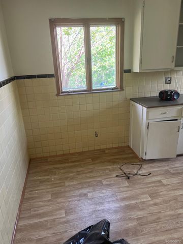12940 -12950 John R Street, Highland Park, MI 48203