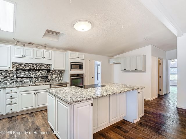 8339 Weatherford Avenue, Brooksville, FL 34613