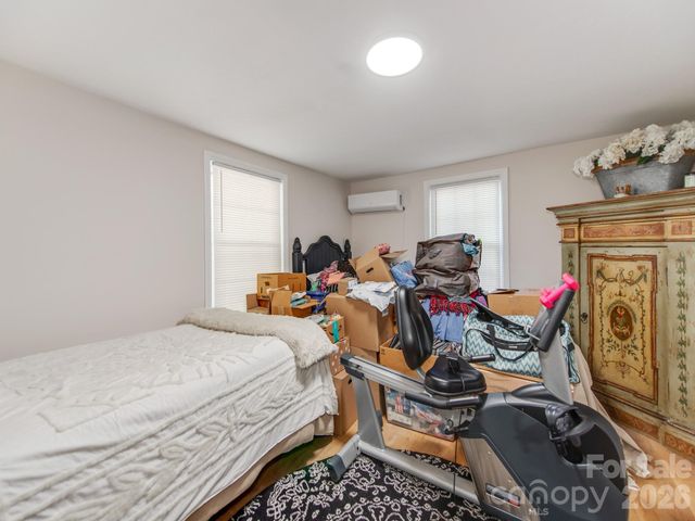 102 Lanier Street, Mount Holly, NC 28120