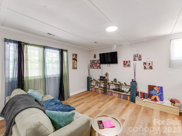 102 Lanier Street, Mount Holly, NC 28120