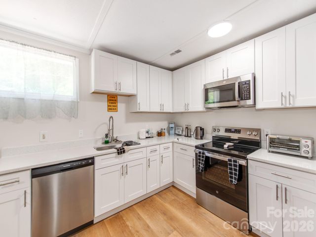 102 Lanier Street, Mount Holly, NC 28120