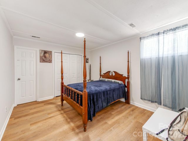 102 Lanier Street, Mount Holly, NC 28120