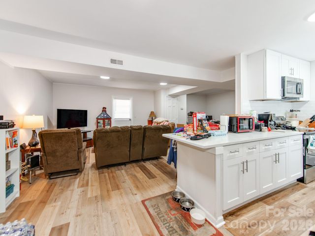 102 Lanier Street, Mount Holly, NC 28120