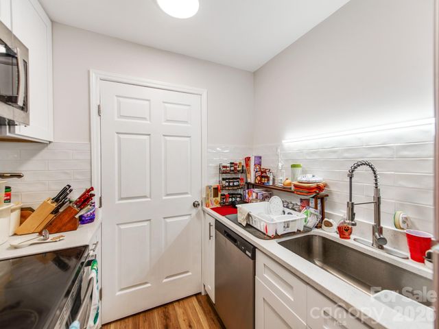 102 Lanier Street, Mount Holly, NC 28120