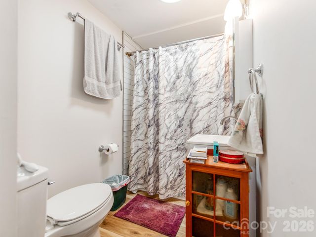 102 Lanier Street, Mount Holly, NC 28120