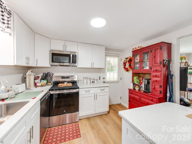 102 Lanier Street, Mount Holly, NC 28120