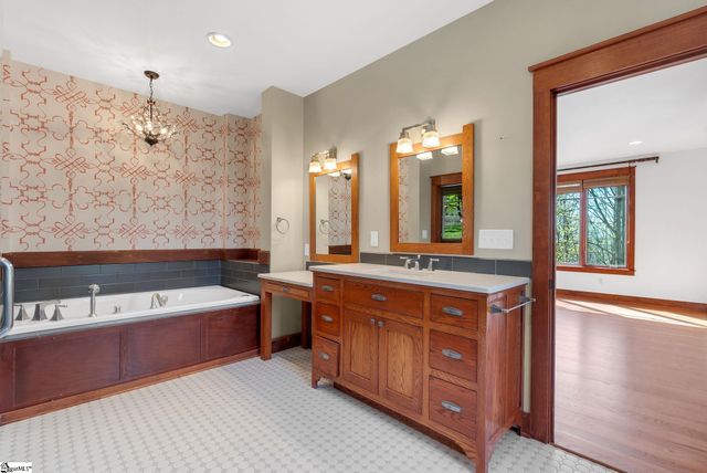 33 Witch Hazel Trail, Landrum, SC 29356