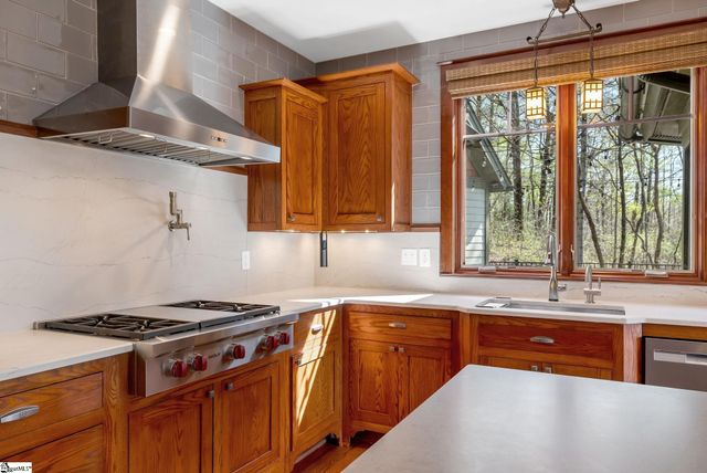 33 Witch Hazel Trail, Landrum, SC 29356
