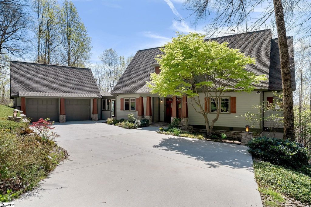 33 Witch Hazel Trail, Landrum, SC 29356