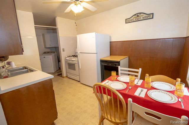 2539 Margaret Street, Melvindale, MI 48122