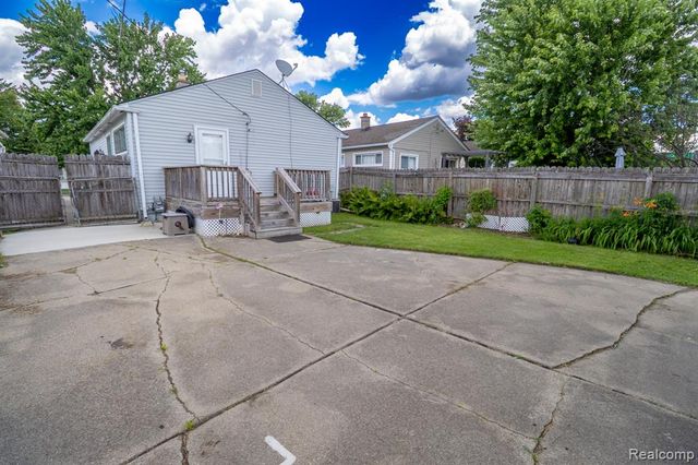 2539 Margaret Street, Melvindale, MI 48122