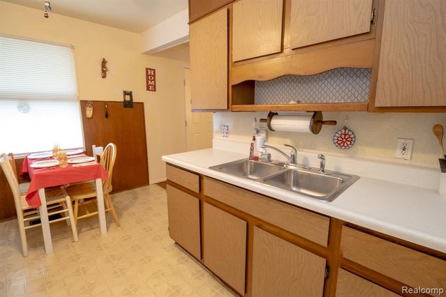 2539 Margaret Street, Melvindale, MI 48122