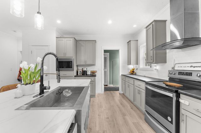 145 Hidden Hills Road, Cross, SC 29436