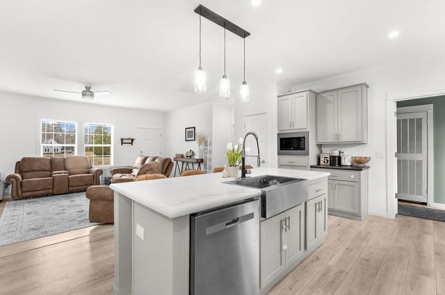 145 Hidden Hills Road, Cross, SC 29436