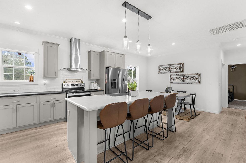 Image 11 of property listing at 145 Hidden Hills Road, Cross, SC 29436