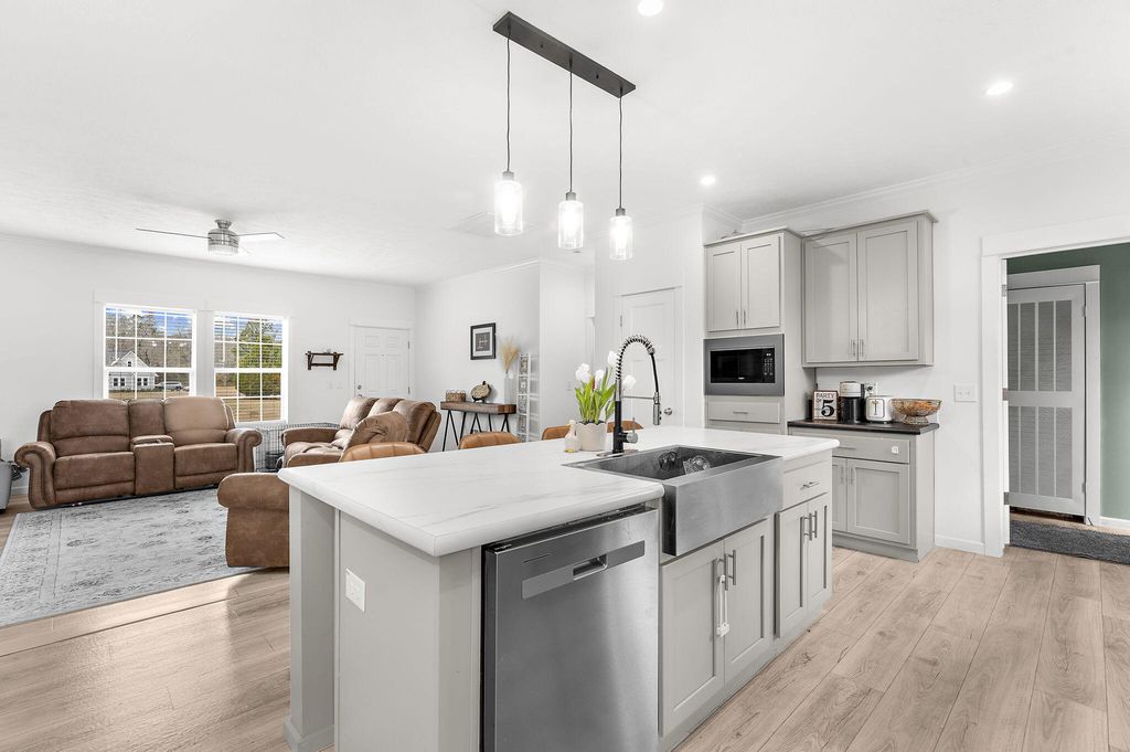 Image 15 of property listing at 145 Hidden Hills Road, Cross, SC 29436