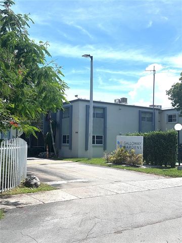 8794 SW 12th St 105, Miami, FL 33174