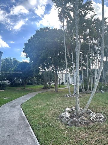 8794 SW 12th St 105, Miami, FL 33174