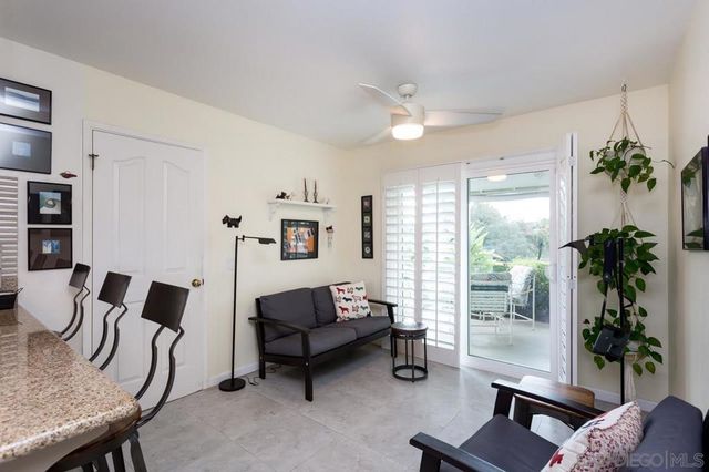 10565 Burned Oak Lane, Escondido, CA 92026