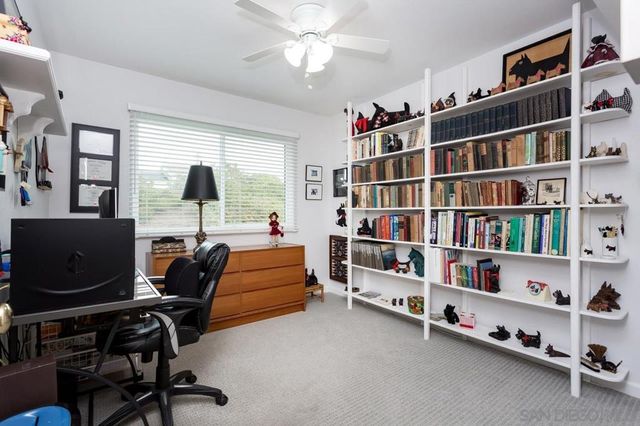 10565 Burned Oak Lane, Escondido, CA 92026