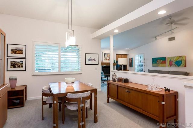 10565 Burned Oak Lane, Escondido, CA 92026