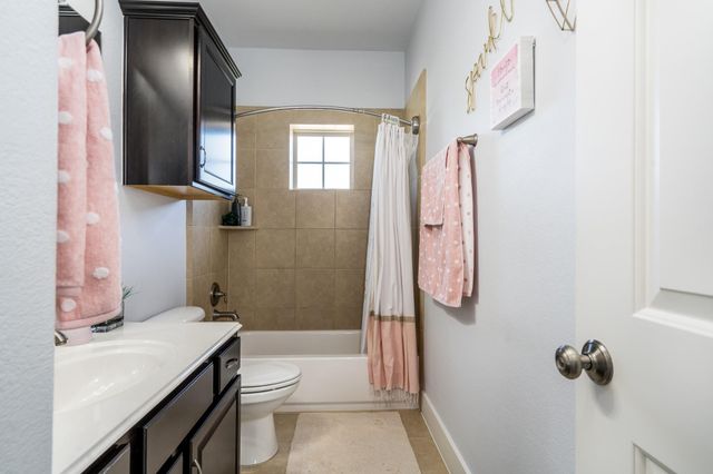 16627 Amelia Island Drive, Cypress, TX 77433