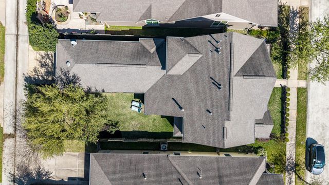 16627 Amelia Island Drive, Cypress, TX 77433