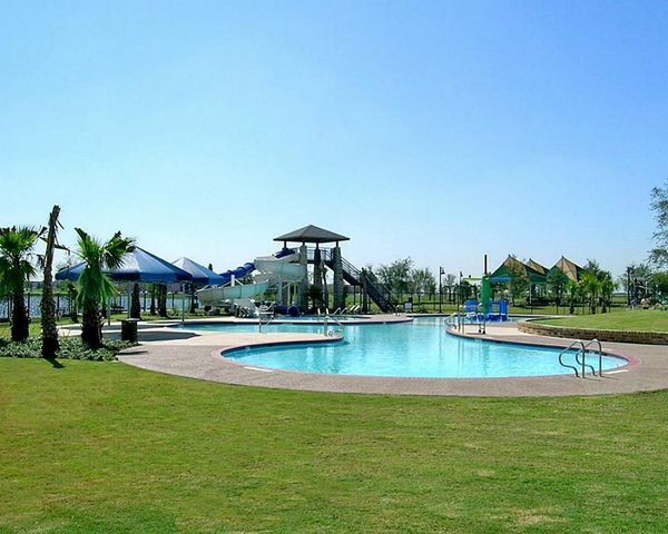 16627 Amelia Island Drive, Cypress, TX 77433