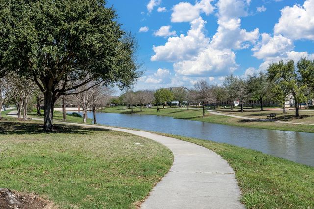 16627 Amelia Island Drive, Cypress, TX 77433