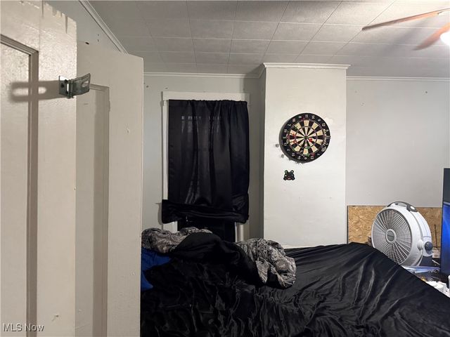 808 Oakmont Avenue, Steubenville, OH 43952