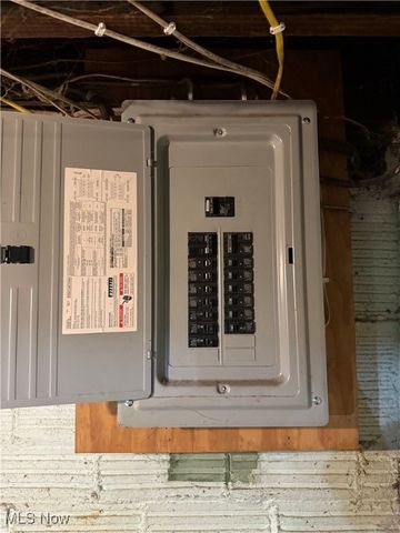 808 Oakmont Avenue, Steubenville, OH 43952