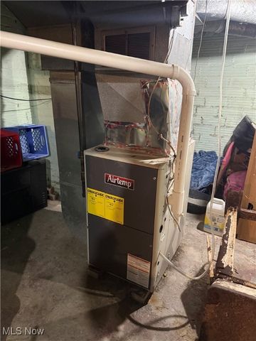 808 Oakmont Avenue, Steubenville, OH 43952