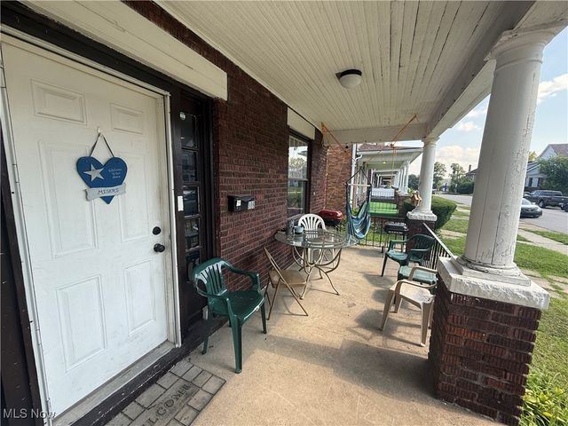 808 Oakmont Avenue, Steubenville, OH 43952