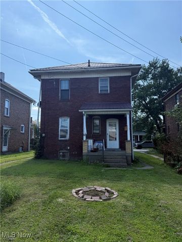 808 Oakmont Avenue, Steubenville, OH 43952