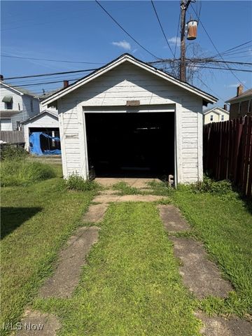 808 Oakmont Avenue, Steubenville, OH 43952