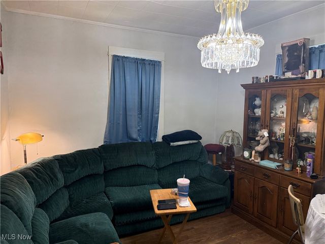 808 Oakmont Avenue, Steubenville, OH 43952