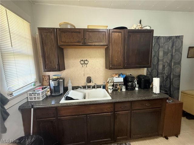 808 Oakmont Avenue, Steubenville, OH 43952