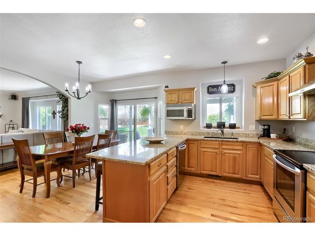 805 Waxberry Ct, Loveland, CO 80538