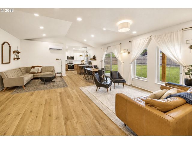 104 W McDowell Ct, Yacolt, WA 98675