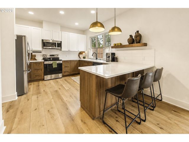 104 W McDowell Ct, Yacolt, WA 98675