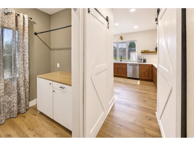 104 W McDowell Ct, Yacolt, WA 98675