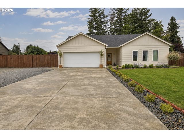 104 W McDowell Ct, Yacolt, WA 98675