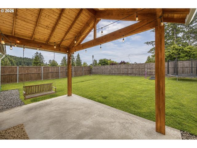 104 W McDowell Ct, Yacolt, WA 98675