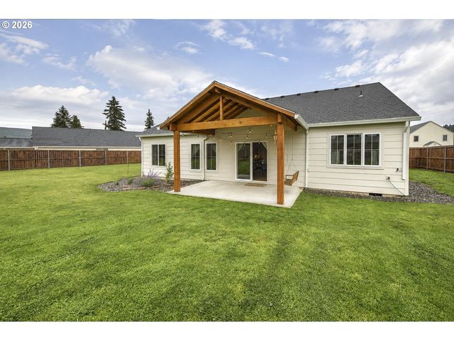 104 W McDowell Ct, Yacolt, WA 98675