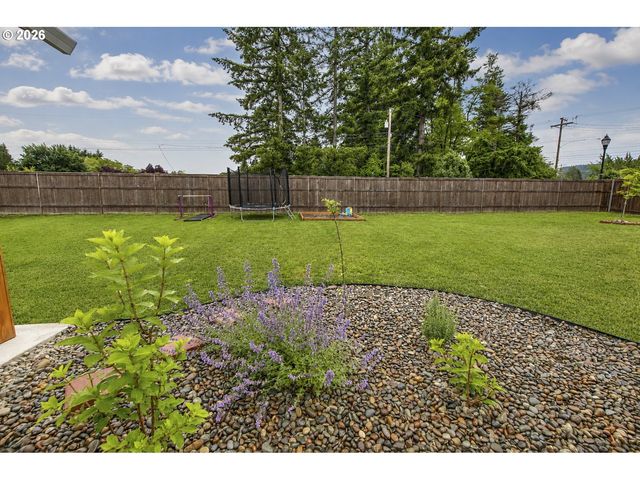 104 W McDowell Ct, Yacolt, WA 98675